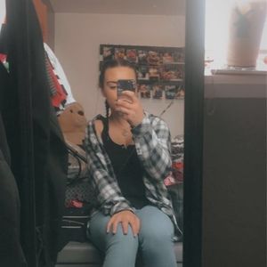 Meet your Posher, Tonika